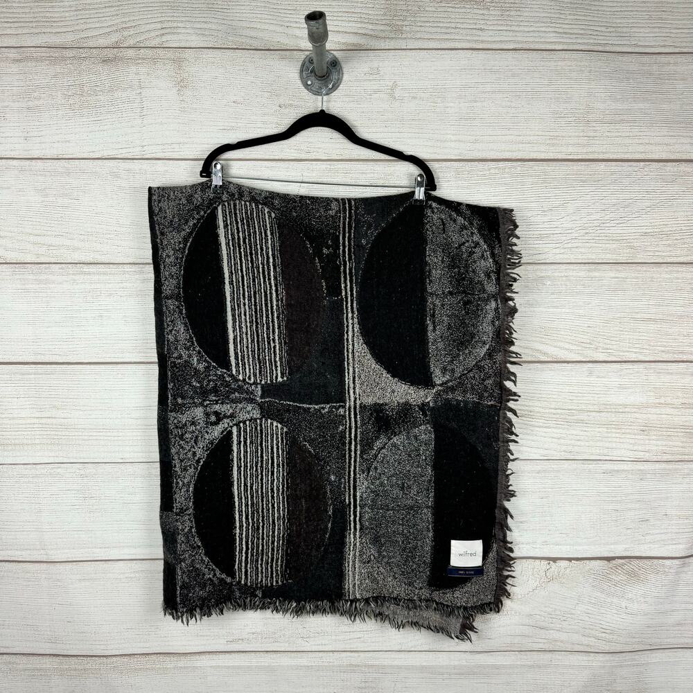 Wilfred Black and Gray Geometric Fringe Scarf Wrap